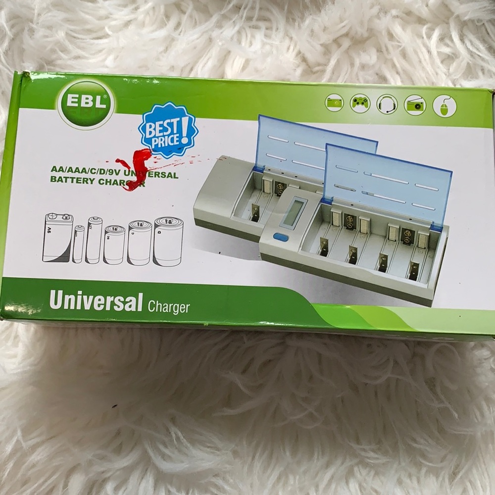 AA/AAA/C/D/9V Universal battery CHARGER